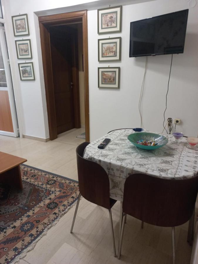 Διαμέρισμα Στο Κέντρο Της Πόλης Tripoli Esterno foto